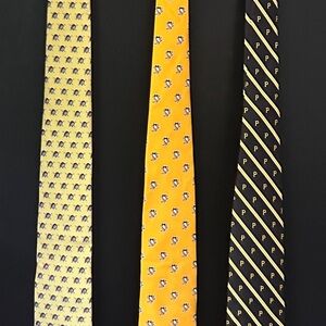Pittsburgh team Elegant Yellow and Black Patterned Ties